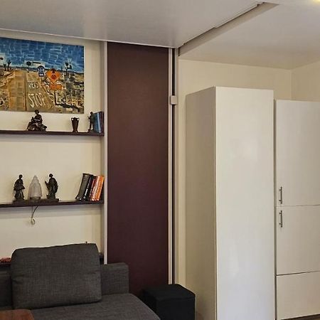 Studio 22M2 A Ivry/Seine-A 200 Metres De Paris. Proche Metro 7 Ivry-sur-Seine Exterior foto
