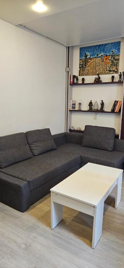 Studio 22M2 A Ivry/Seine-A 200 Metres De Paris. Proche Metro 7 Ivry-sur-Seine Exterior foto